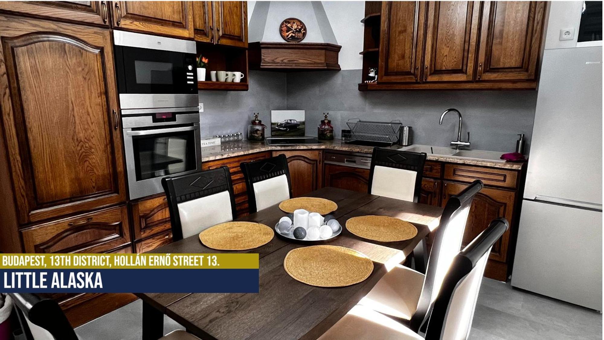 Little Americas Alaska Apartment Budapest Esterno foto