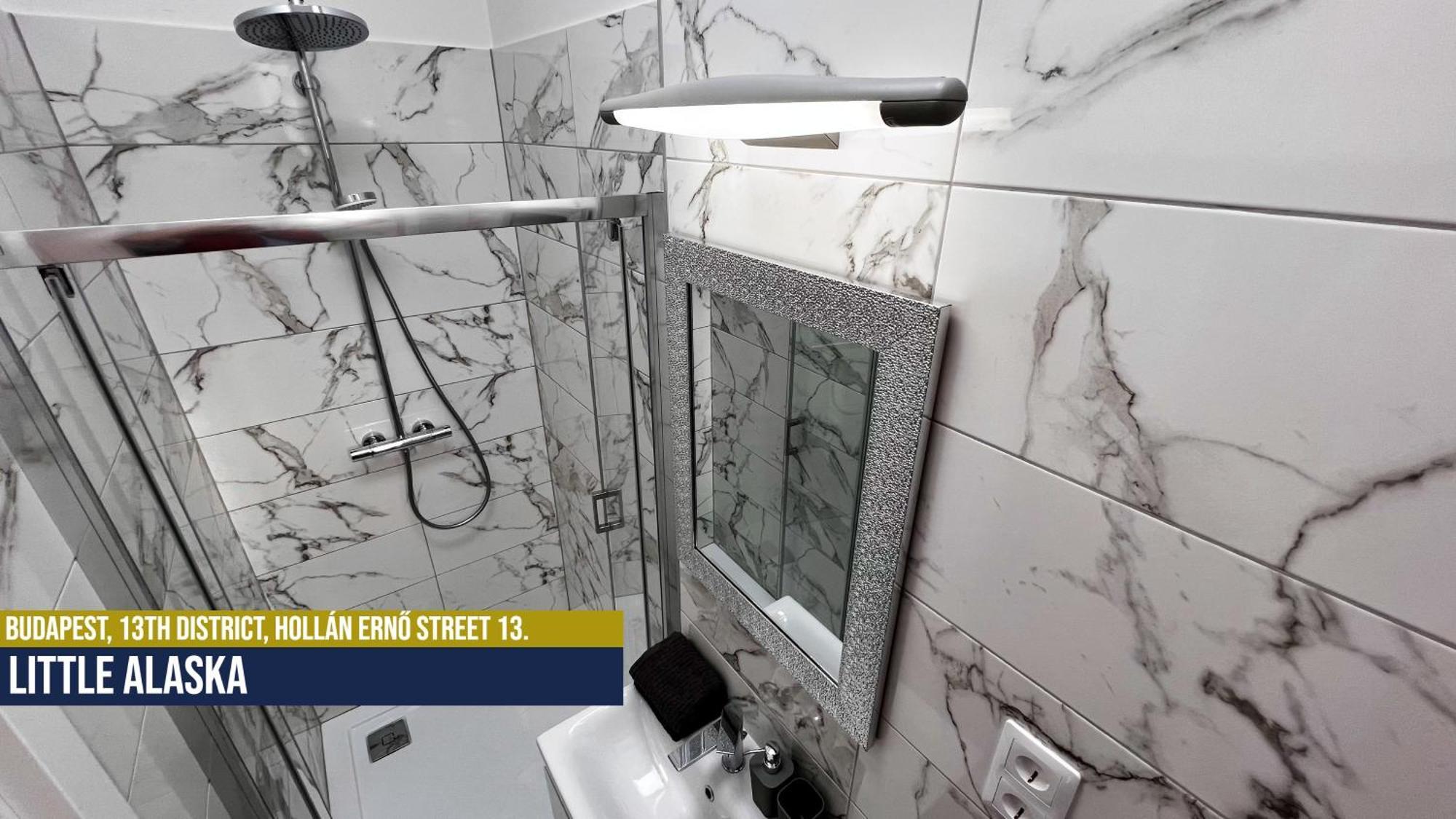 Little Americas Alaska Apartment Budapest Esterno foto